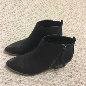 Sam Edelman Circus black booties 8M